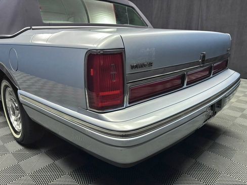 Used 1997 Lincoln Town Car Executive image 15
