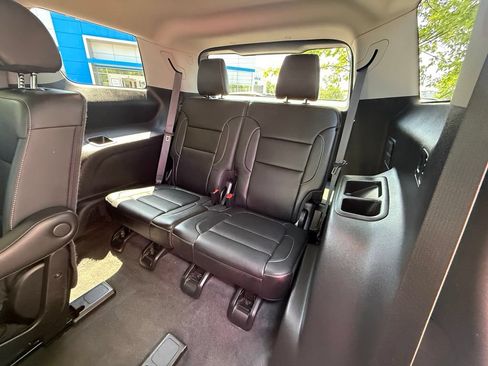 Used 2023 GMC Acadia SLT w/ Elevation Edition AWD/4WD image 26
