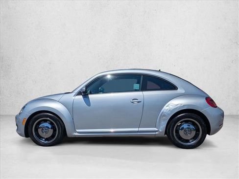 Used 2012 Volkswagen Beetle 2.5 FWD image 9