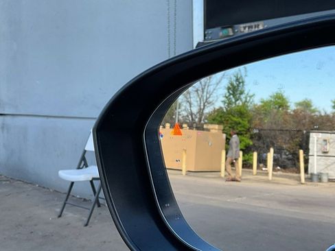 Used 2025 Nissan Rogue SV image 20