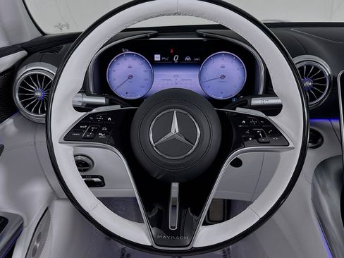 New 2026 Mercedes-Benz Maybach SL 680 image 20
