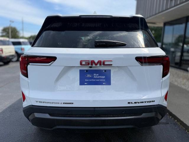 Used 2025 GMC Terrain Elevation AWD/4WD image 3