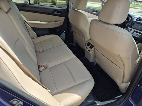 Used 2017 Subaru Outback 2.5i Limited image 18