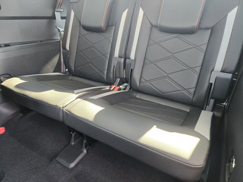 New 2026 Volkswagen Atlas Peak Edition image 23