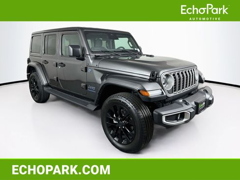 Used 2025 Jeep Wrangler Unlimited Sahara AWD/4WD image 1