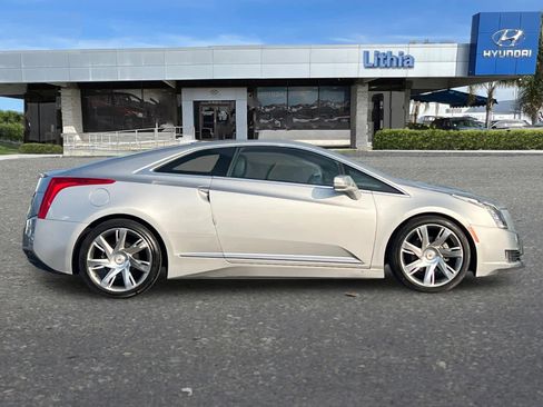 Used 2014 Cadillac ELR w/ Luxury Package image 8