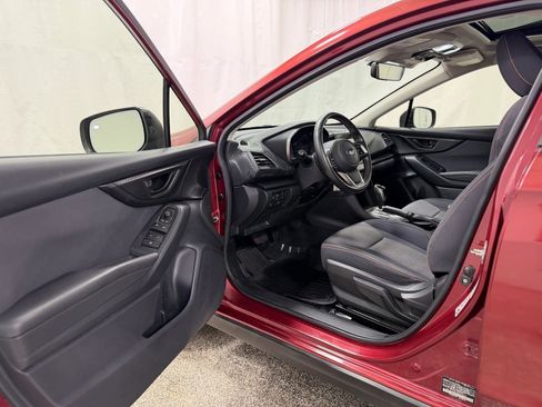 Used 2019 Subaru Crosstrek 2.0i Premium image 10