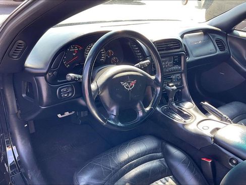 Used 2000 Chevrolet Corvette Convertible w/ Memory Pkg image 5