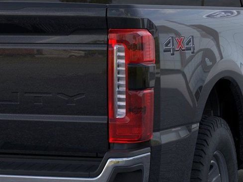 New 2026 Ford F350 XL w/ 360-Degree Camera Package AWD/4WD image 21