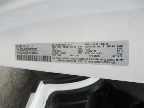 Used 2023 RAM ProMaster 2500 image 7