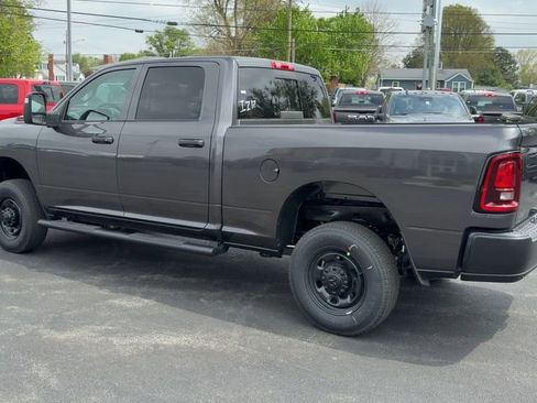 New 2026 RAM 2500 Tradesman AWD/4WD image 4