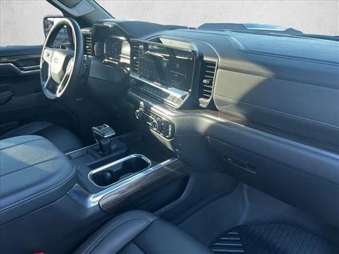 Used 2024 Chevrolet Silverado 1500 LT Trail Boss w/ Convenience Package II image 23