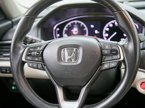Used 2021 Honda Accord Touring image 29