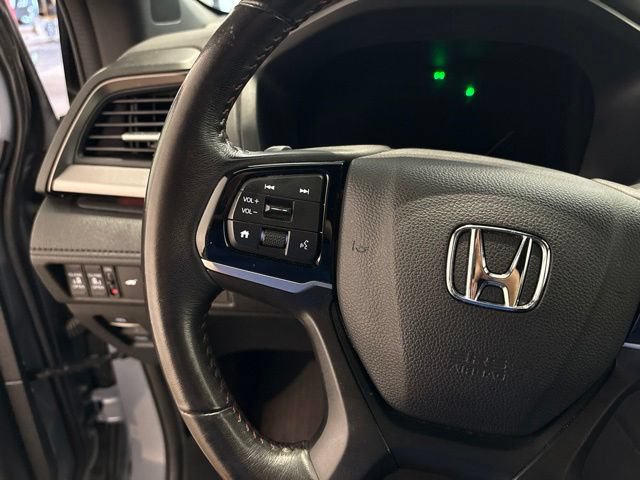 Used 2025 Honda Odyssey Sport-L image 16