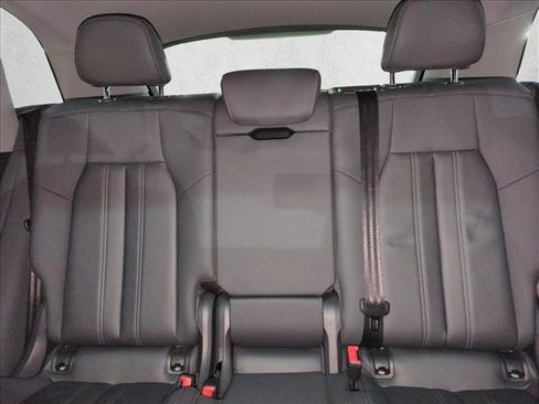 Certified 2025 Audi Q5 Premium w/ Convenience Package AWD/4WD image 22