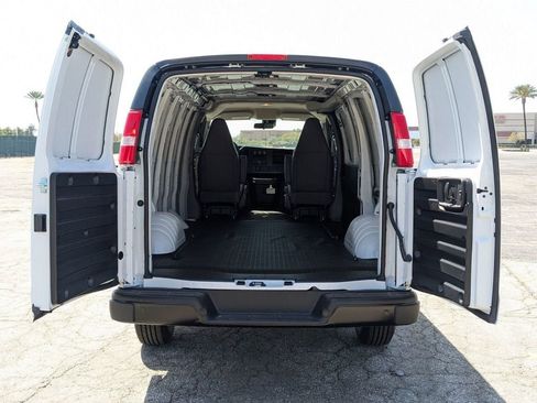 New 2026 GMC Savana 2500 w/ Driver Convenience Package RWD image 10
