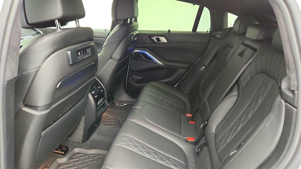 Used 2022 BMW X6 M50i w/ Executive Package AWD/4WD image 22
