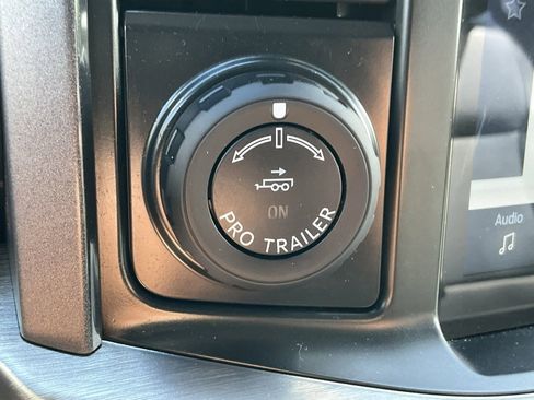 Used 2023 Ford F150 Lariat image 9