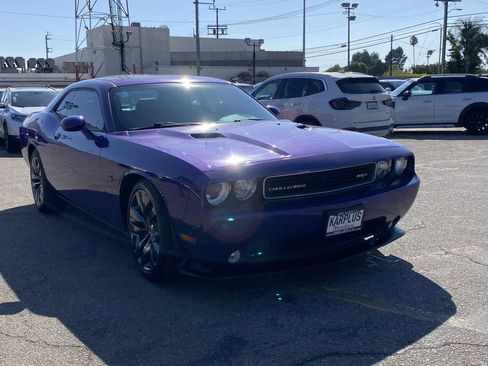 Used 2013 Dodge Challenger SRT8 w/ Harman Kardon Audio Group image 4