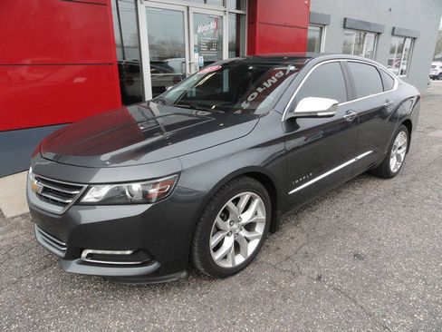 Used 2019 Chevrolet Impala Premier FWD image 2