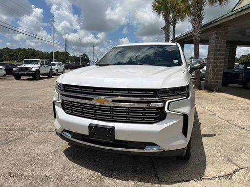 Used 2021 Chevrolet Suburban Premier AWD/4WD image 11