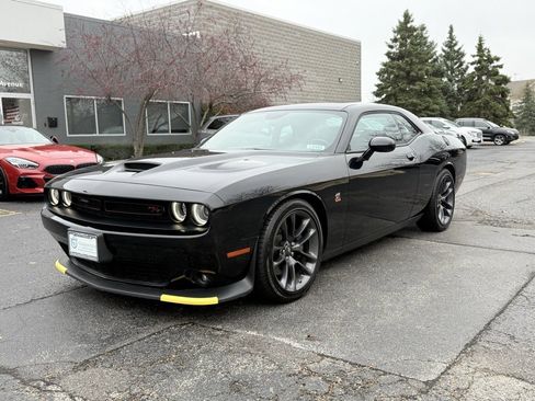 Used 2023 Dodge Challenger R/T Scat Pack w/ Plus Package image 3