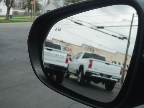 New 2026 Chevrolet Trax LT w/ Driver Confidence Package FWD image 24