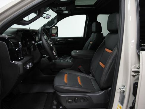 New 2026 GMC Sierra 2500 AT4 w/ AT4 Premium Plus Package AWD/4WD image 27