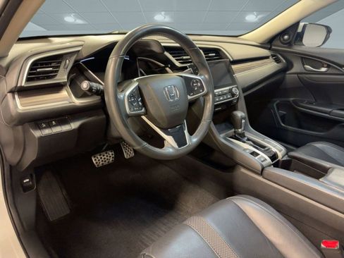 Used 2021 Honda Civic Touring image 4