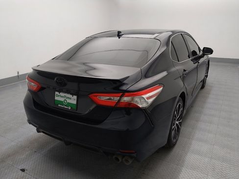 Used 2020 Toyota Camry SE image 9
