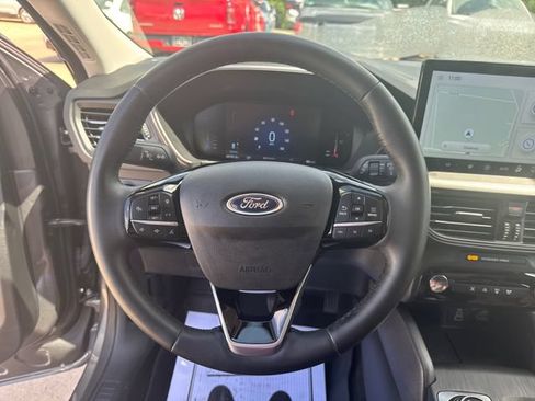 Used 2024 Ford Escape Active w/ Tech Pack #1 AWD/4WD image 17