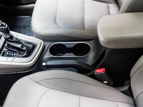 Used 2018 Hyundai Elantra Value Edition FWD image 19