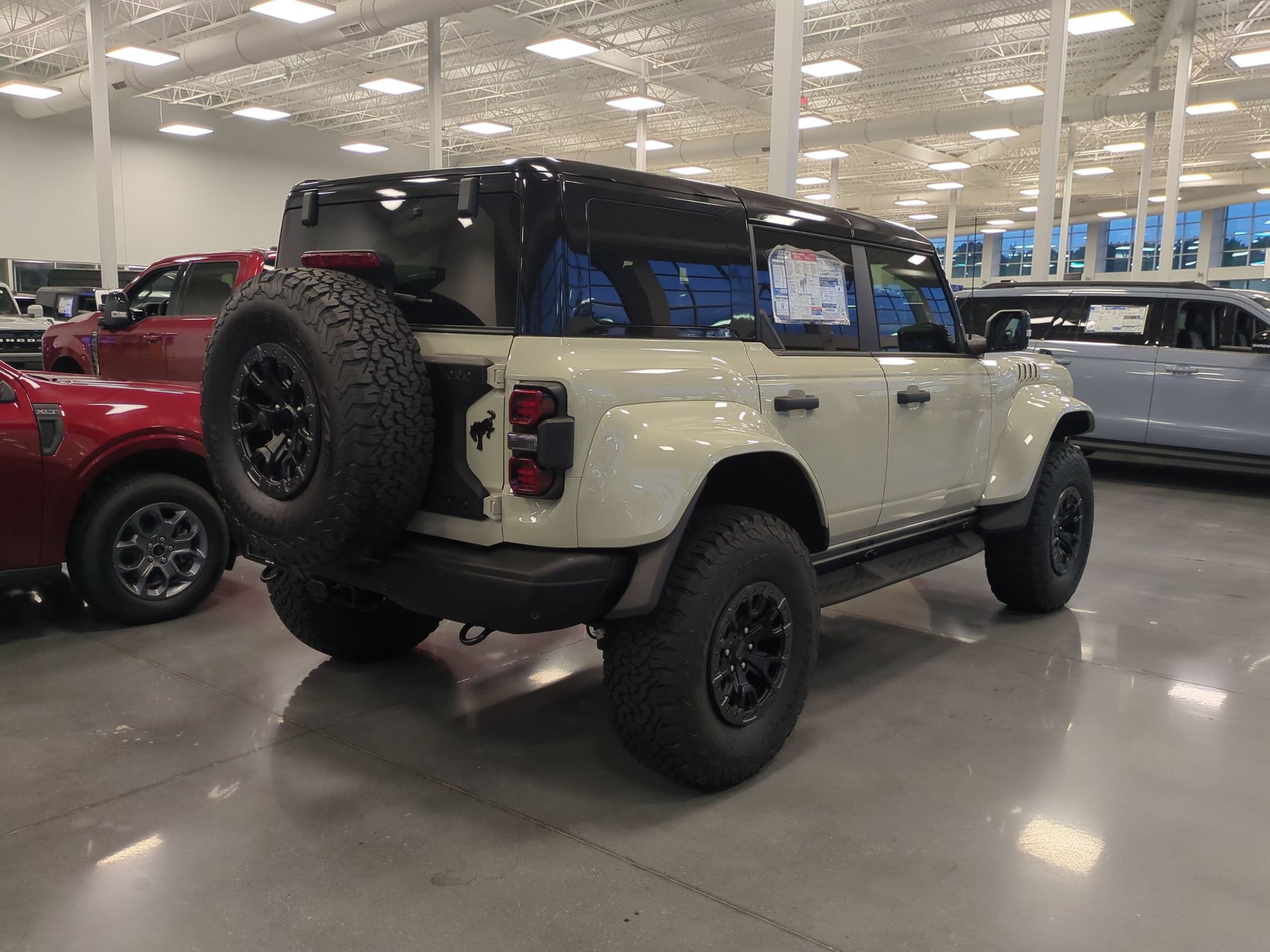 New 2025 Ford Bronco Raptor AWD/4WD image 4