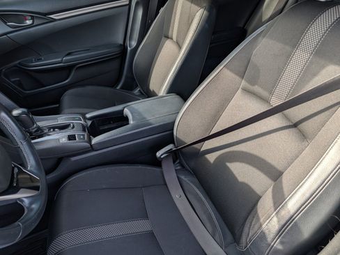 Used 2021 Honda Civic Sport image 16