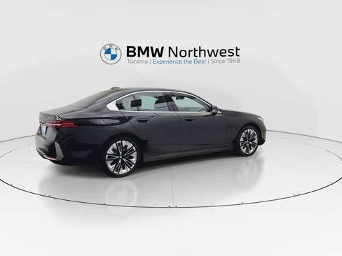 New 2027 BMW 530i xDrive w/ Premium Package AWD/4WD image 4