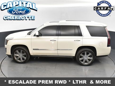 Used 2015 Cadillac Escalade Premium image 28