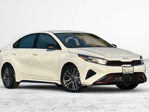 Used 2023 Kia Forte GT-Line w/ GT-Line Technology Package image 2