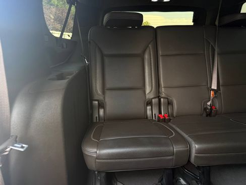 Used 2021 GMC Yukon XL Denali w/ Denali Premium Package AWD/4WD image 47