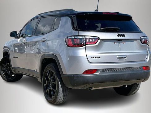 Used 2023 Jeep Compass Altitude image 4