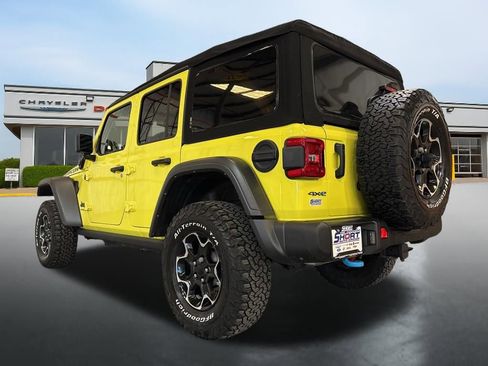 Used 2023 Jeep Wrangler Unlimited Rubicon 4xe w/ Steel Bumper Group AWD/4WD image 12