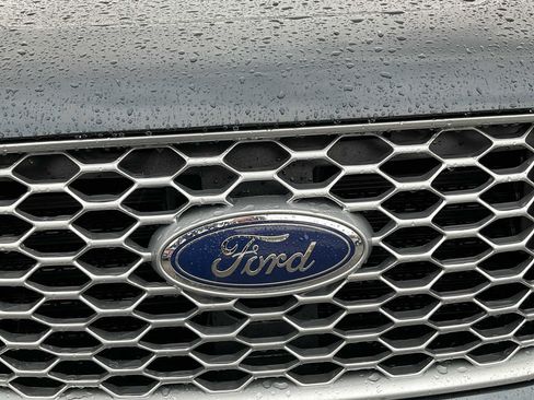 Used 2024 Ford Edge SEL image 15