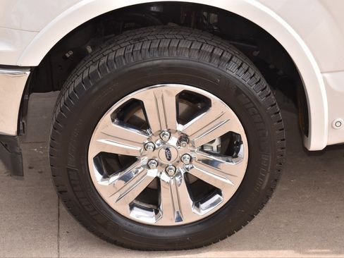 Used 2019 Ford F150 Lariat w/ Equipment Group 502A Luxury image 39