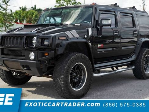 Used 2004 HUMMER H2 w/ Preferred Equipment Group image 1