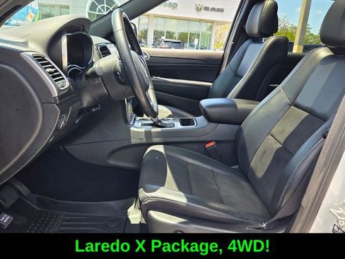 Used 2021 Jeep Grand Cherokee Laredo X AWD/4WD image 10
