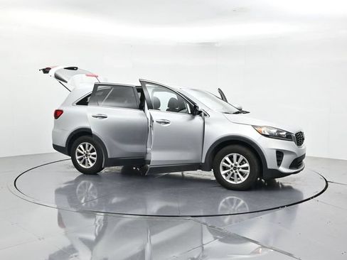 Used 2019 Kia Sorento L FWD image 51