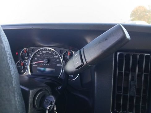 Used 2016 GMC Savana 3500 Extended RWD image 14