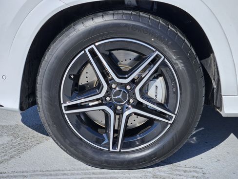 Certified 2025 Mercedes-Benz GLE 53 AMG GLE 53 AMG image 12