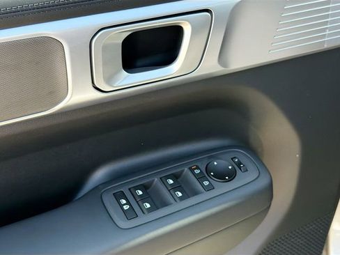 New 2026 Hyundai Santa Fe SE FWD image 17