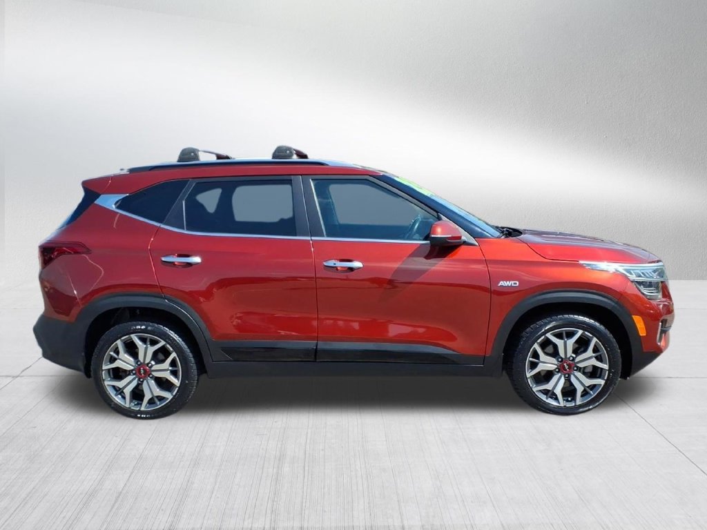 Used 2023 Kia Seltos SX AWD/4WD image 3