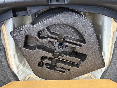 Used 2014 Honda Accord LX image 29